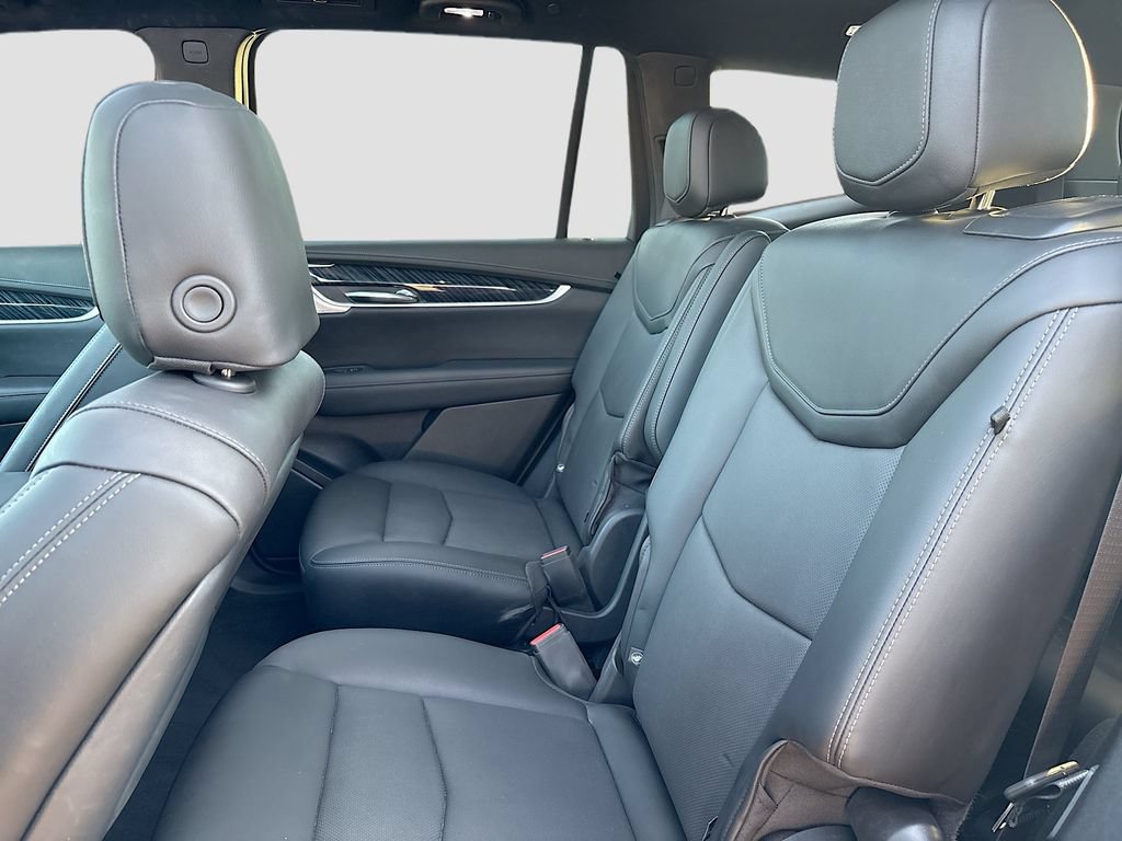 Used 2024 Cadillac XT6 Premium Luxury w/ LPO, Floor Liner Package AWD/4WD image 26