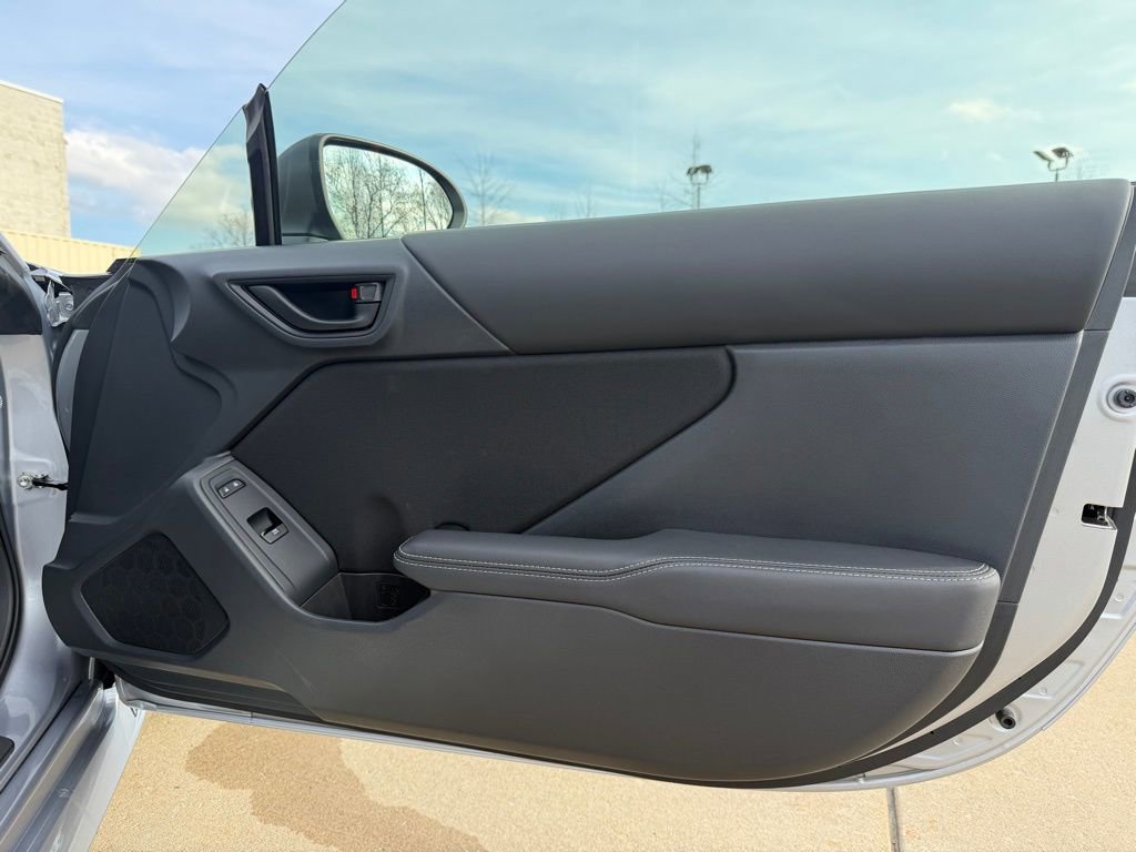 Certified 2025 Toyota GR86 w/ ALL Weather Mat Package (TMS) image 30