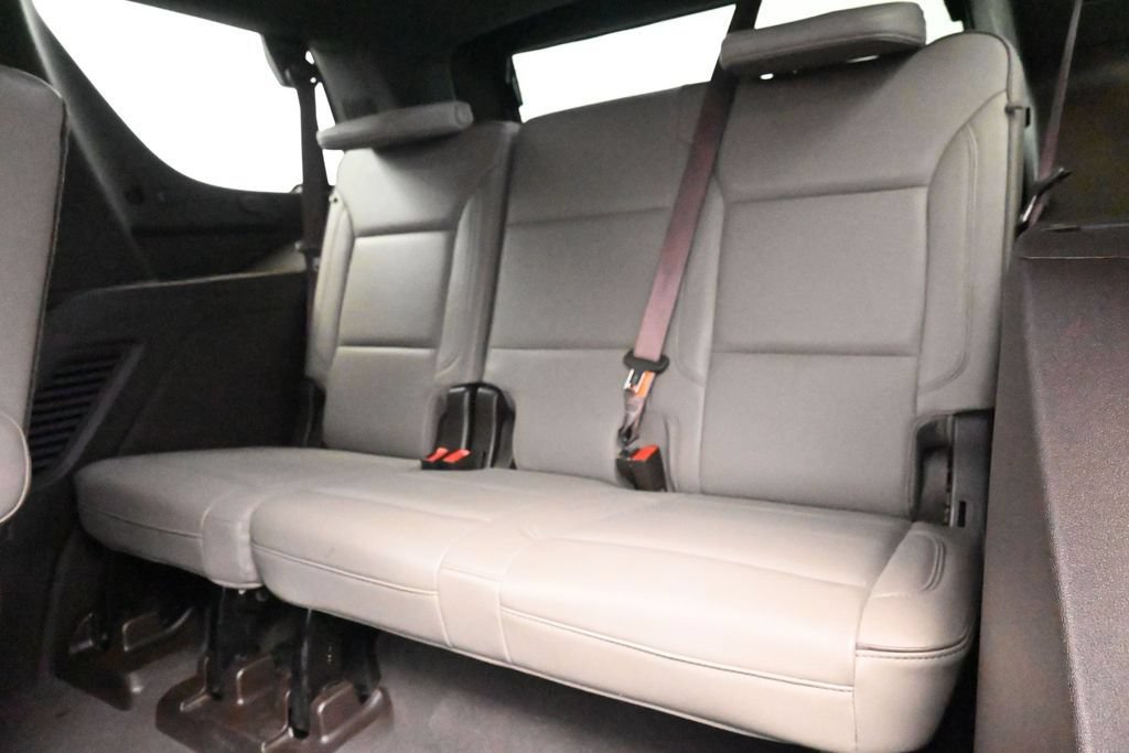 Used 2021 GMC Yukon SLT RWD image 16