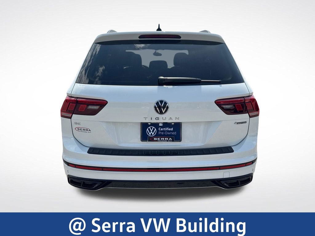 Used 2024 Volkswagen Tiguan SE R-Line AWD/4WD image 5
