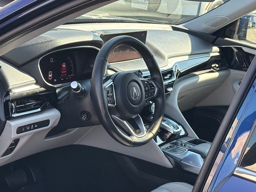Used 2022 Acura MDX SH-AWD w/ Technology Package image 16