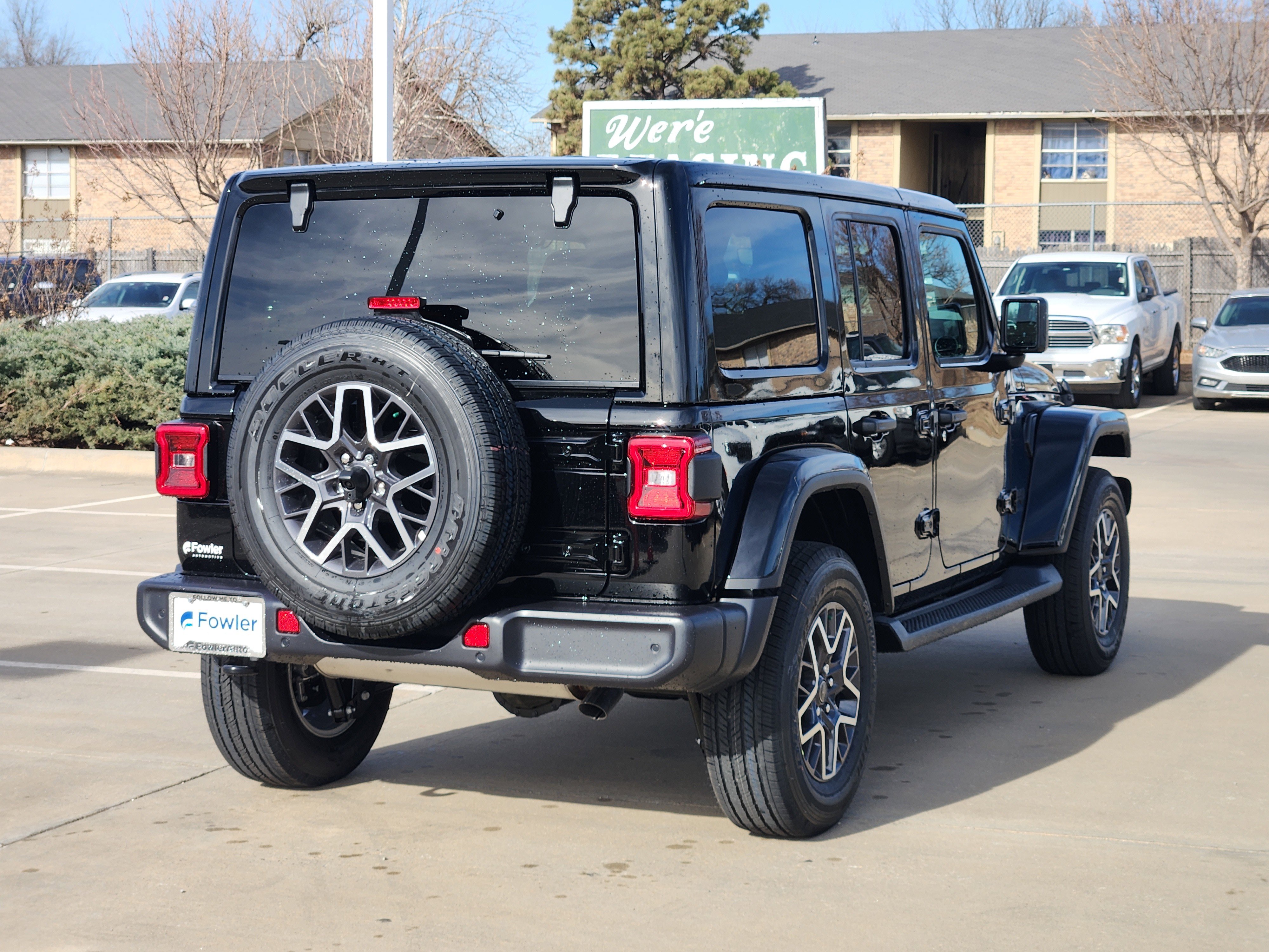 New 2026 Jeep Wrangler Unlimited Sahara AWD/4WD image 4