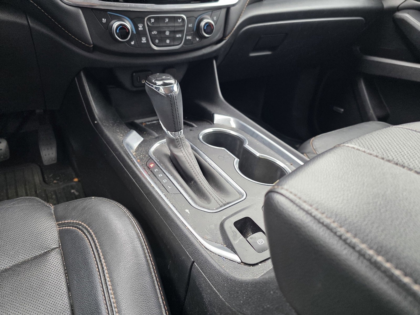 Used 2019 Chevrolet Traverse Premier w/ Driver Confidence II Package image 20