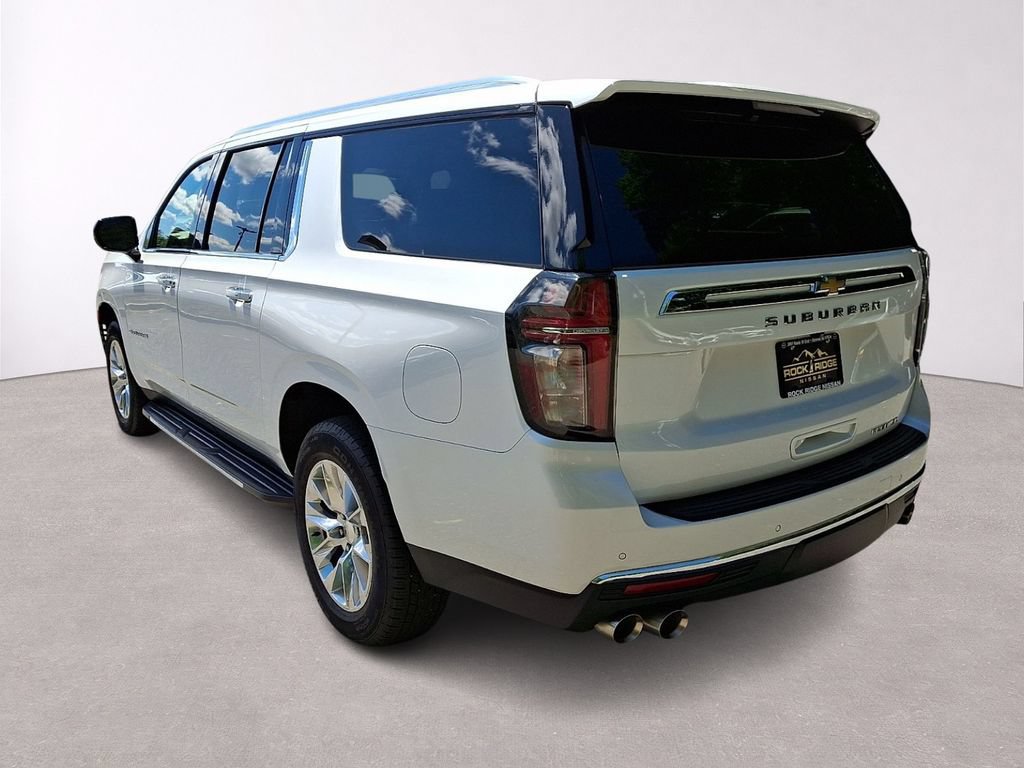 Used 2024 Chevrolet Suburban Premier AWD/4WD image 5
