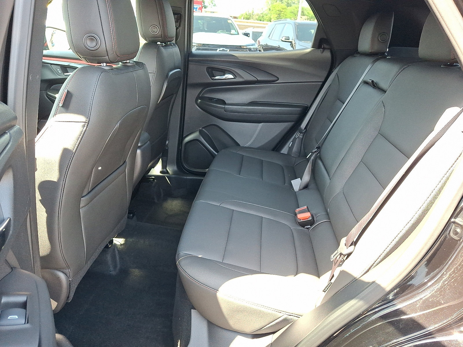 Used 2025 Chevrolet TrailBlazer RS w/ Driver Confidence Package AWD/4WD image 11