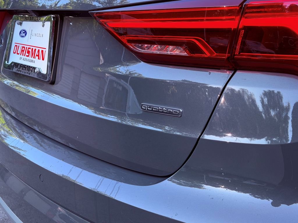 Used 2021 Audi Q3 2.0T Premium w/ Convenience Package AWD/4WD image 31