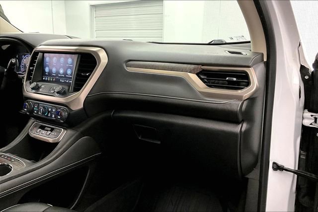 Used 2023 GMC Acadia Denali w/ Denali Ultimate Package FWD image 20