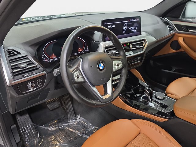 Used 2023 BMW X4 xDrive30i AWD/4WD image 16