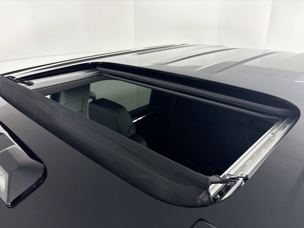 New 2025 GMC Sierra 3500 SLT image 22