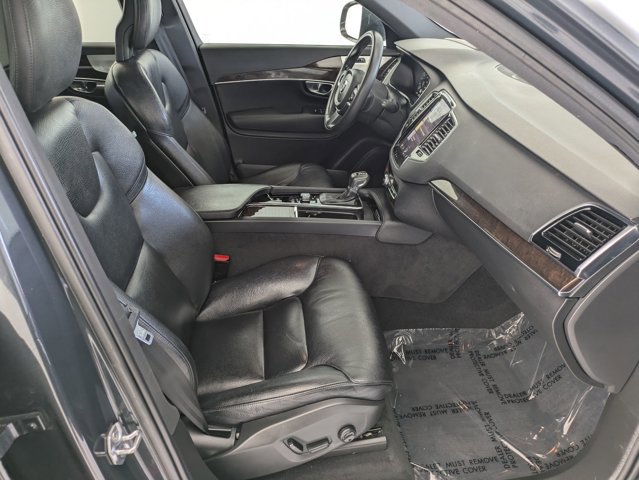 Used 2016 Volvo XC90 T6 Momentum w/ Momentum Plus Package AWD/4WD image 20