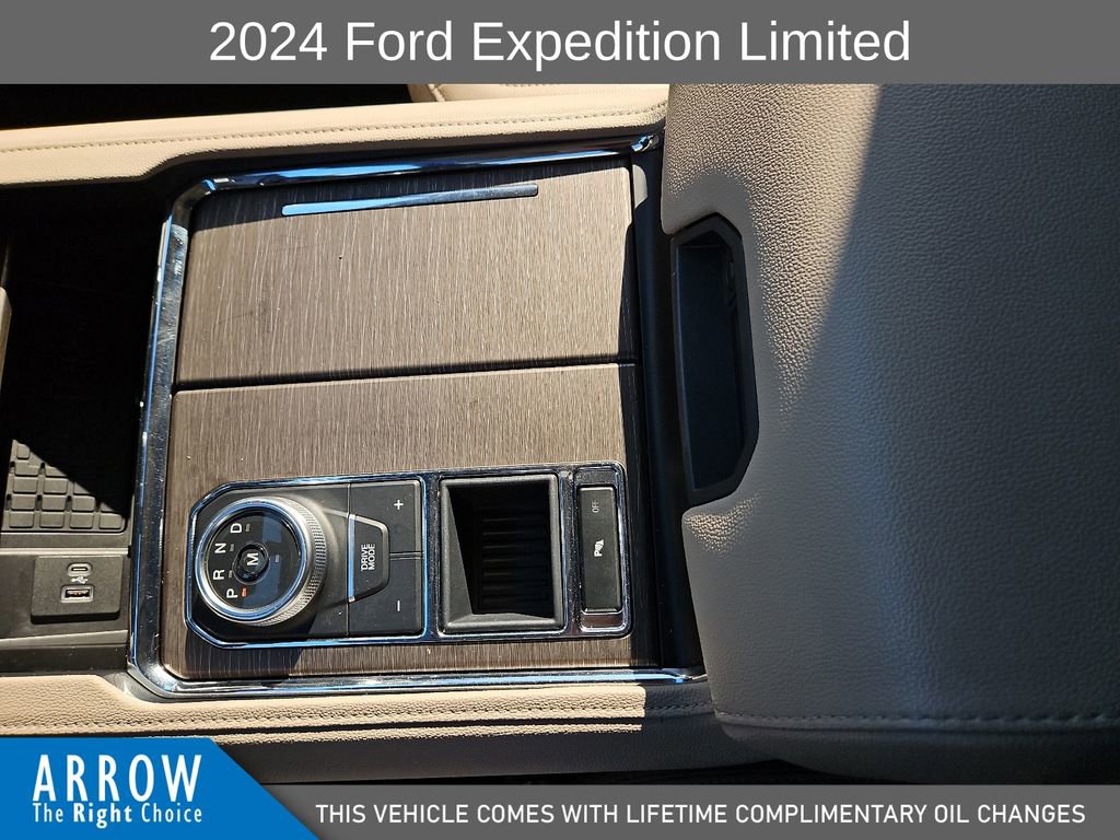 Used 2024 Ford Expedition Limited image 28