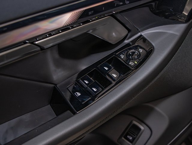 Used 2026 BMW i5 eDrive40 image 14