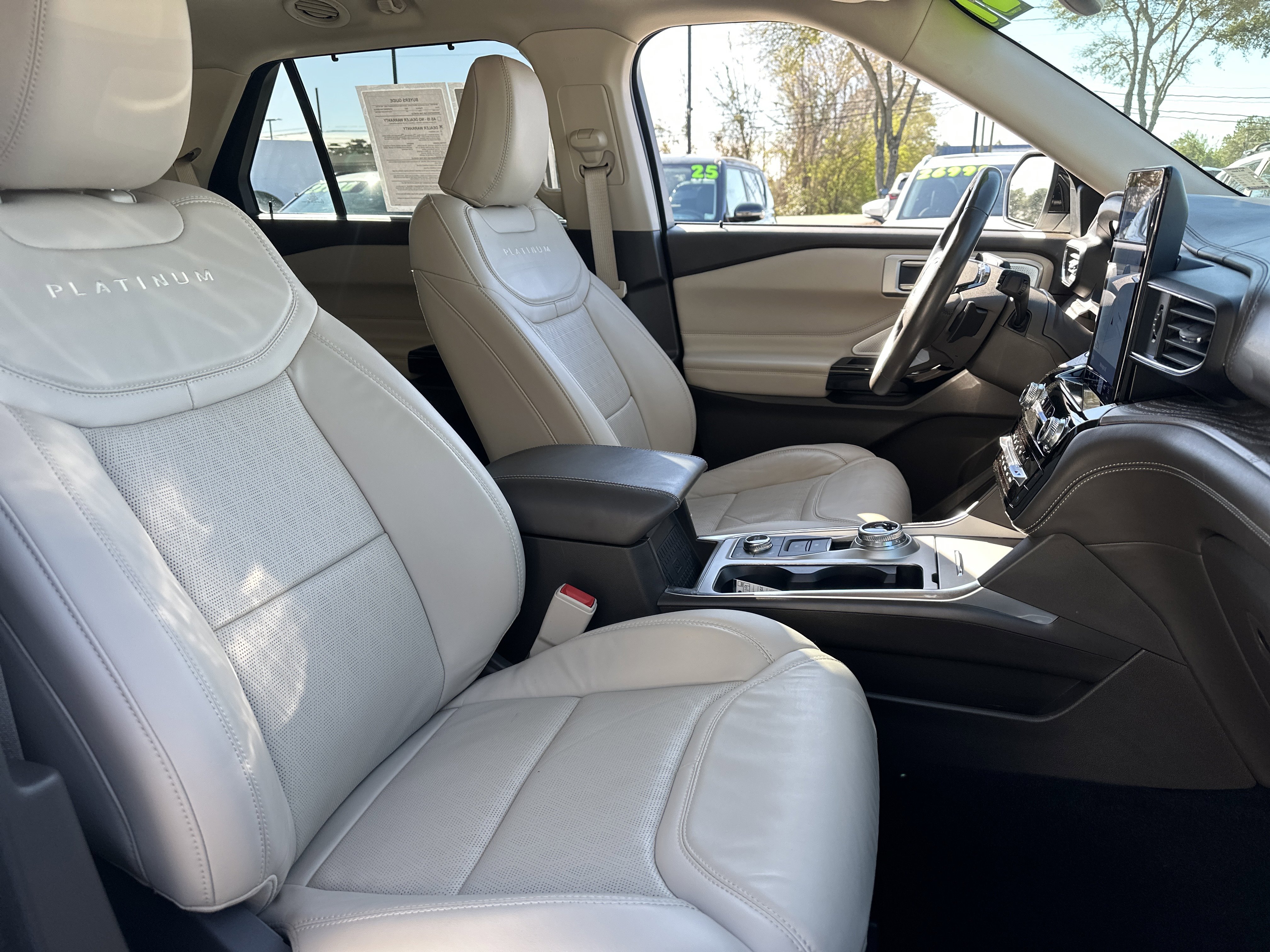 Used 2021 Ford Explorer Platinum w/ Equipment Group 601A image 13