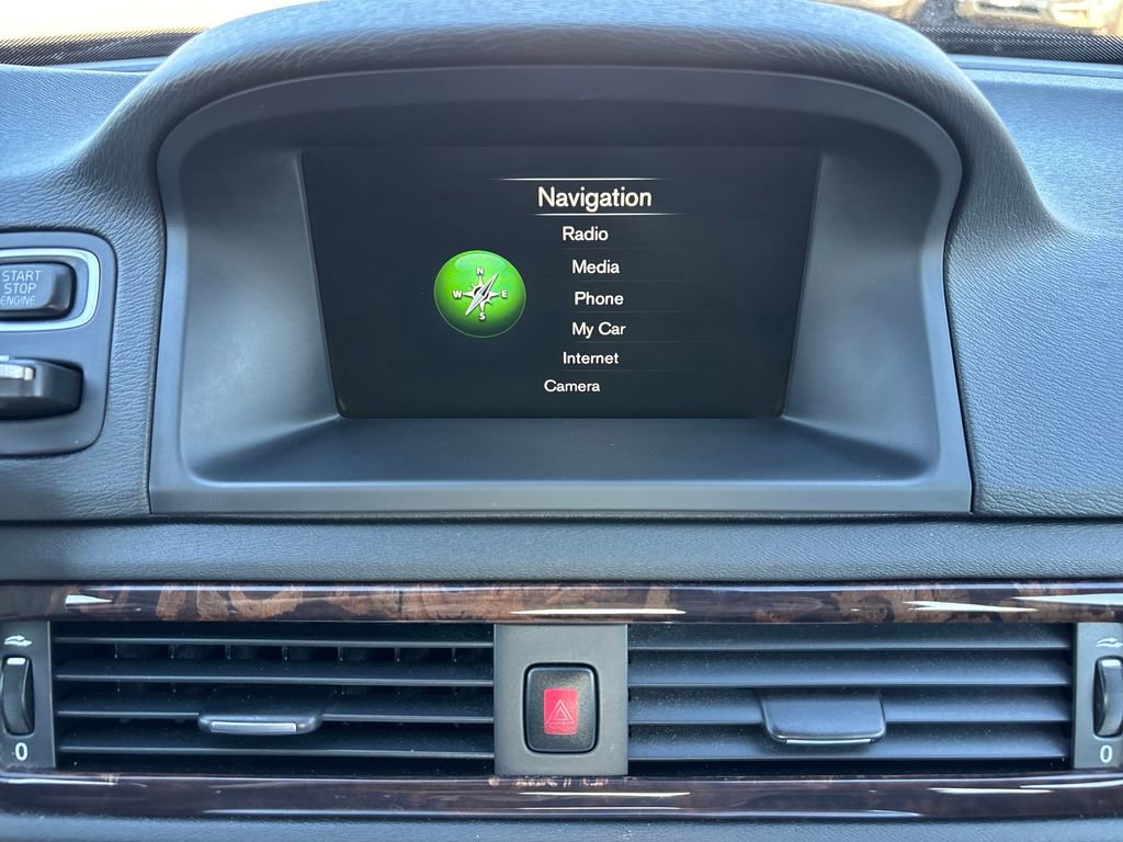 Used 2015 Volvo S80 T5 image 26