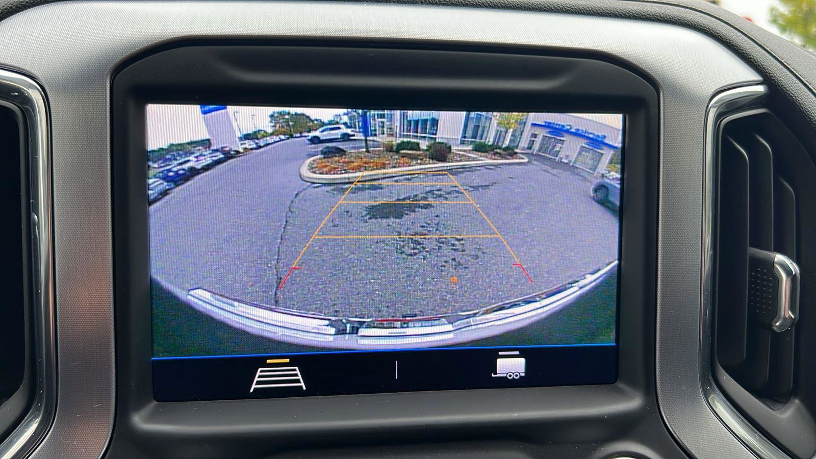 Used 2022 GMC Sierra 1500 Elevation image 28