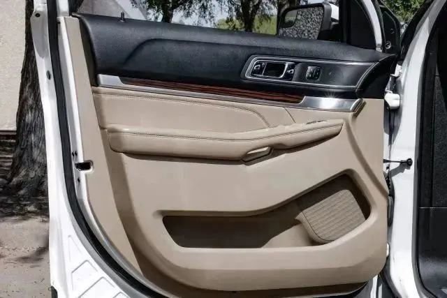 Used 2016 Ford Explorer Limited image 49