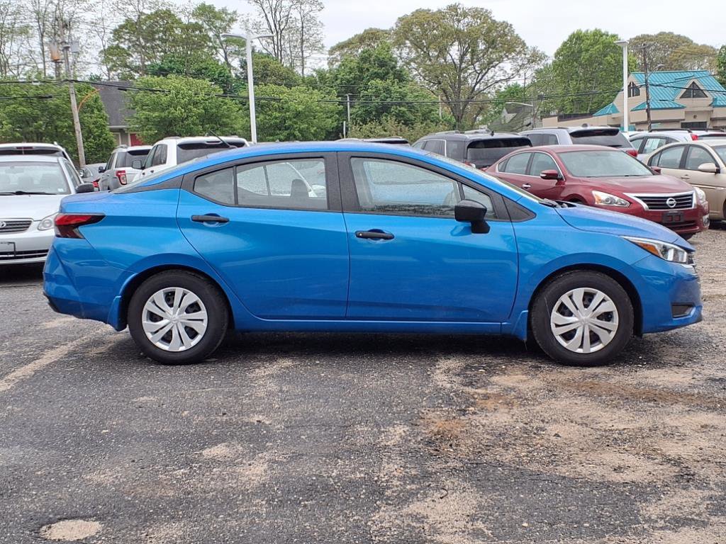 Used 2024 Nissan Versa S w/ Trunk Package image 4