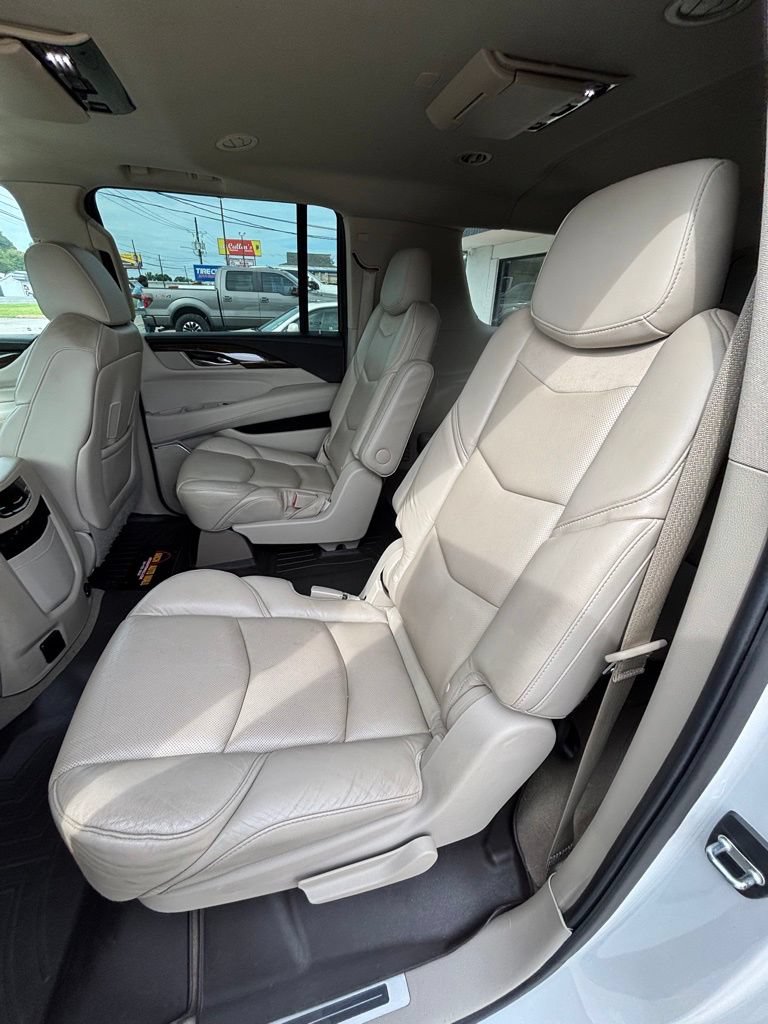 Used 2020 Cadillac Escalade ESV Premium Luxury AWD/4WD image 11