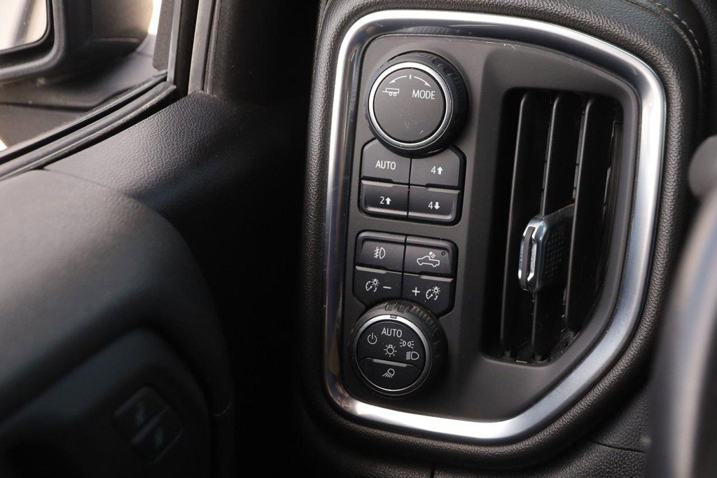 Used 2022 Chevrolet Silverado 1500 LT Trail Boss w/ LT Trail Boss Premium Package image 14