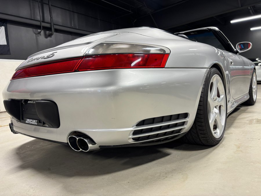 Used 2004 Porsche 911 Carrera 4S AWD/4WD image 19