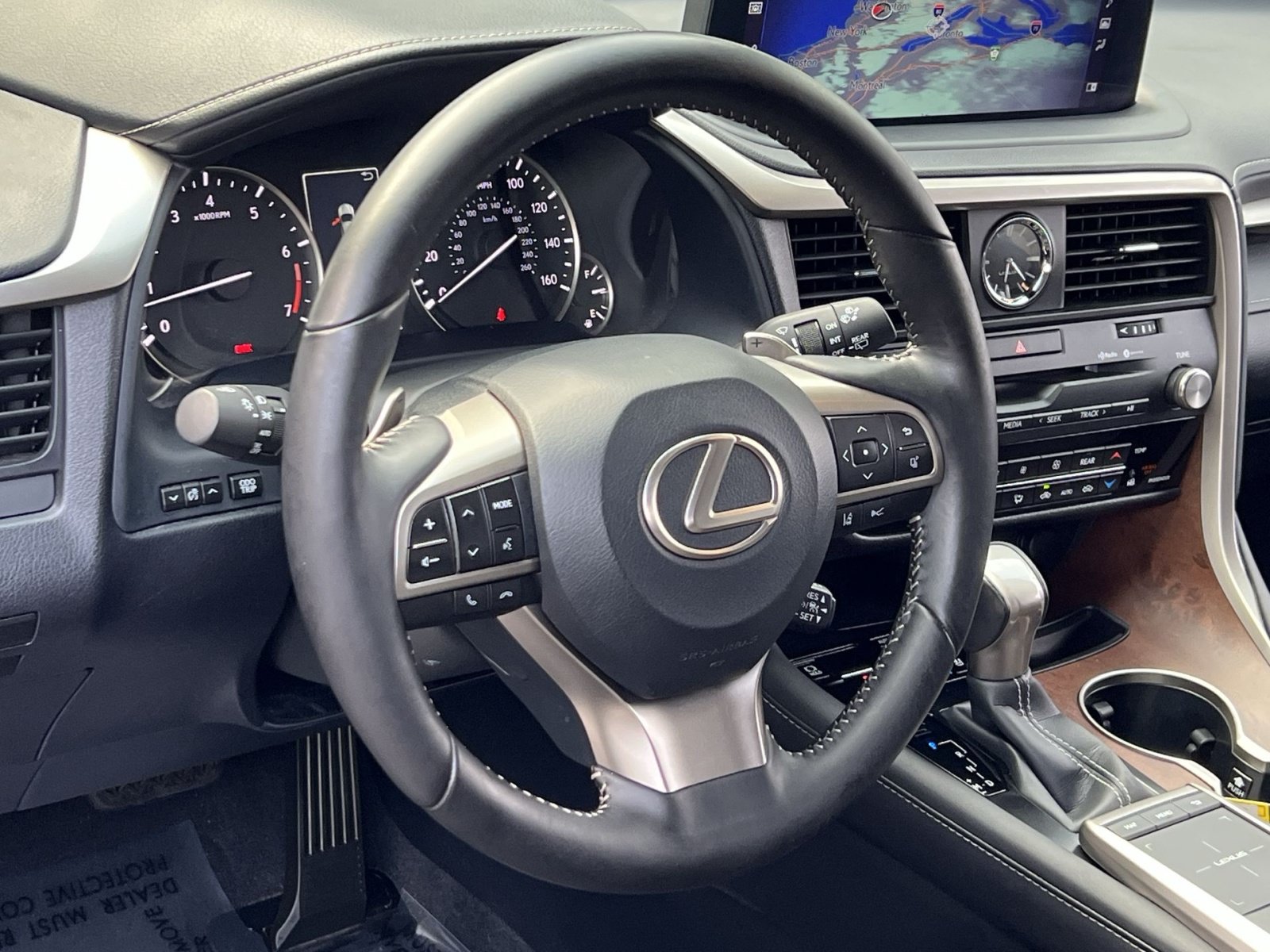Used 2022 Lexus RX 350L Premium w/ Premium Package AWD/4WD image 21