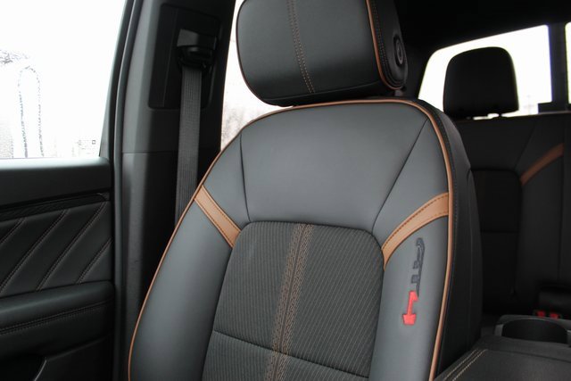 Used 2023 GMC Canyon AT4 w/ LPO, Skid Plate Package image 26