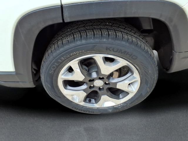 Used 2019 Jeep Compass Limited AWD/4WD image 7