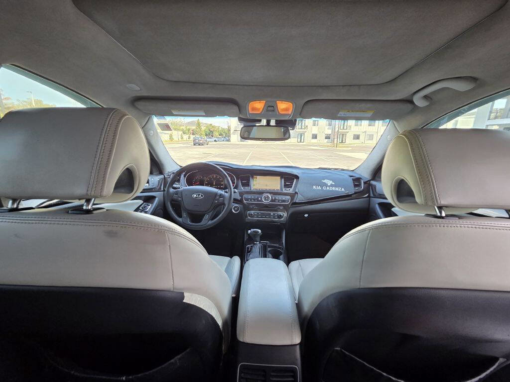 Used 2014 Kia Cadenza Premium w/ Technology Package image 19