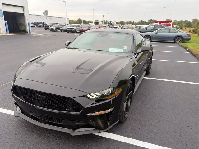 Used 2021 Ford Mustang GT Premium RWD image 4