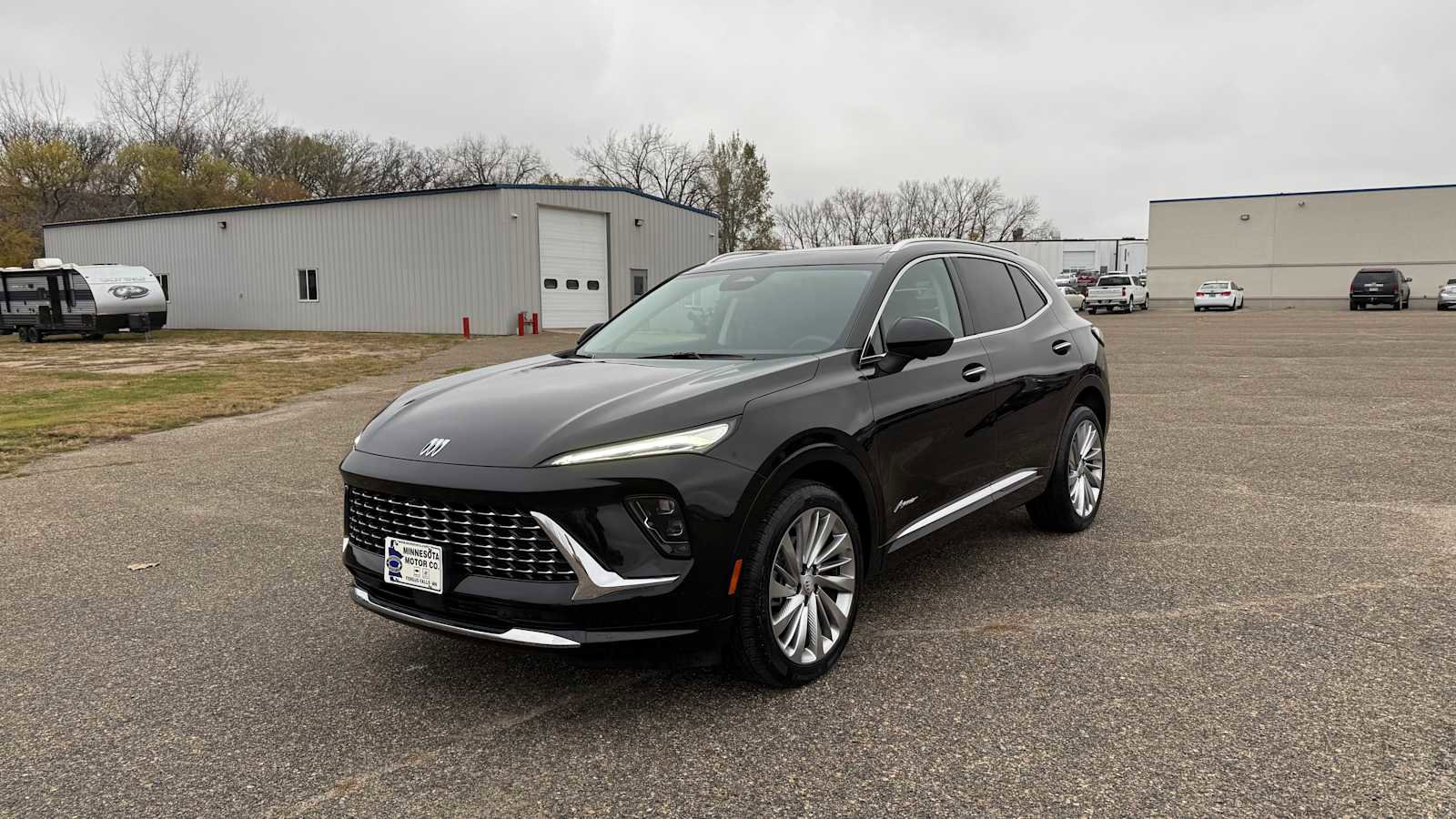 Used 2025 Buick Envision Avenir image 1