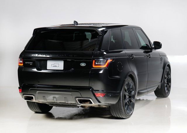 Used 2022 Land Rover Range Rover Sport HST image 2