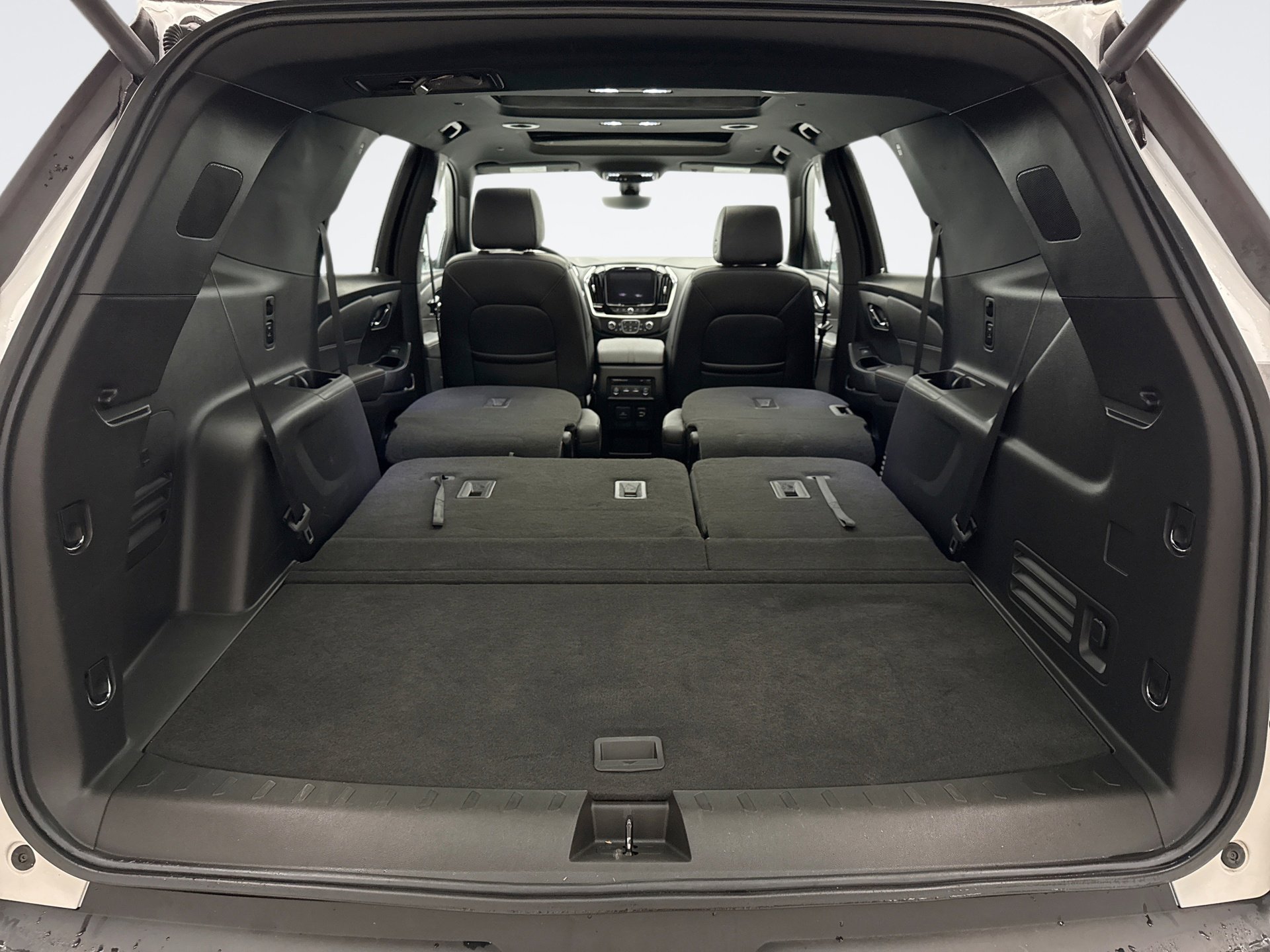 Used 2023 Chevrolet Traverse RS image 23