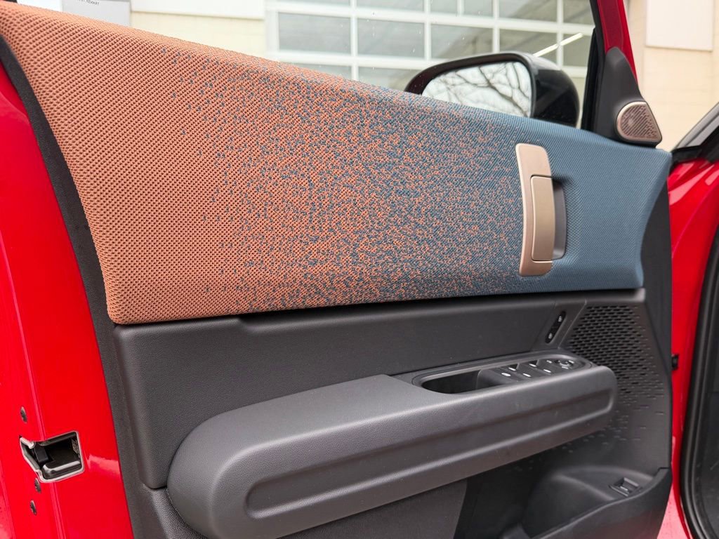 Used 2025 MINI Cooper Countryman SE w/ Comfort Package Max image 23