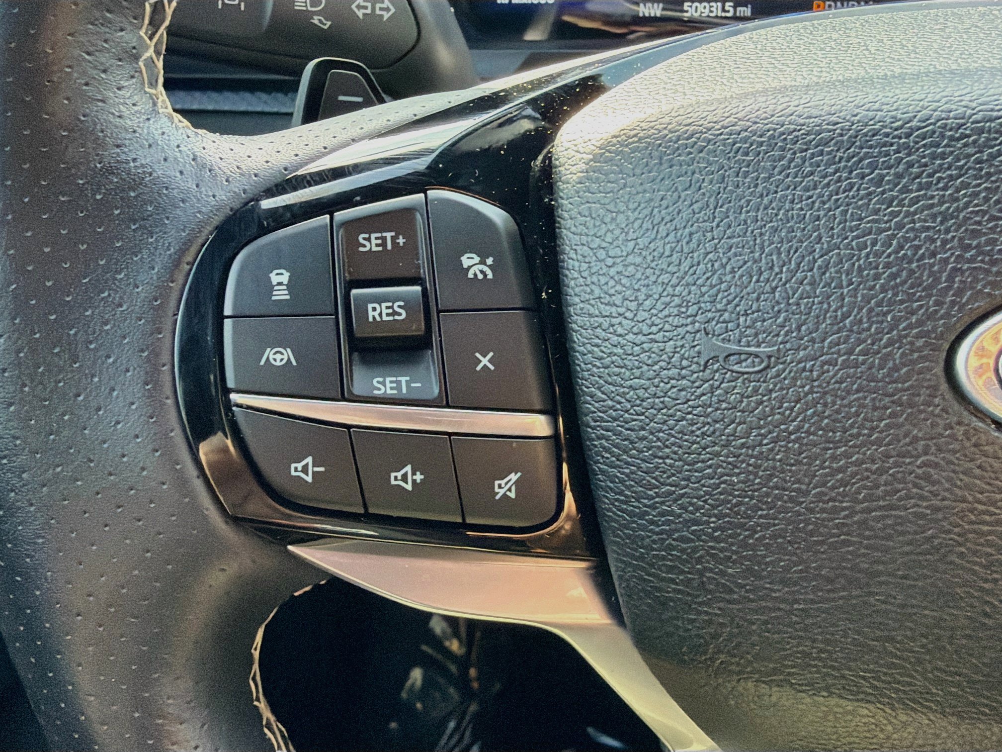 Used 2024 Ford Explorer ST w/ Equipment Group 401A AWD/4WD image 39