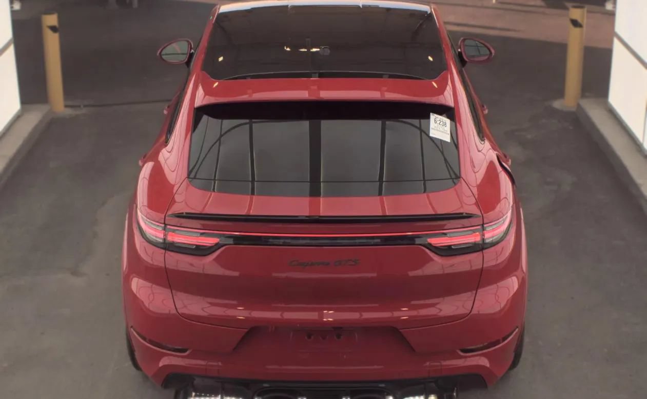 Used 2022 Porsche Cayenne GTS AWD/4WD image 5