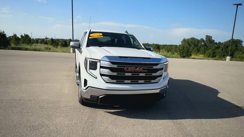 Used 2024 GMC Sierra 1500 SLE image 3