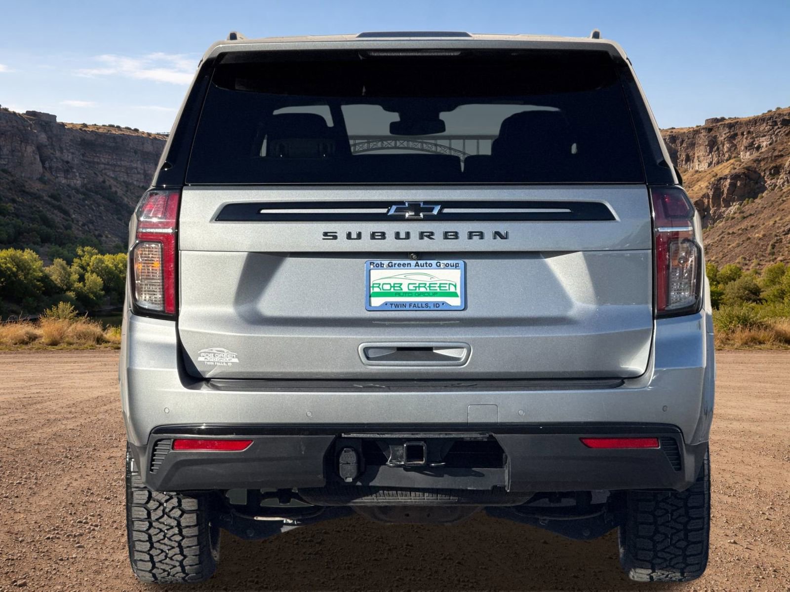 Used 2023 Chevrolet Suburban Z71 w/ Luxury Package image 4