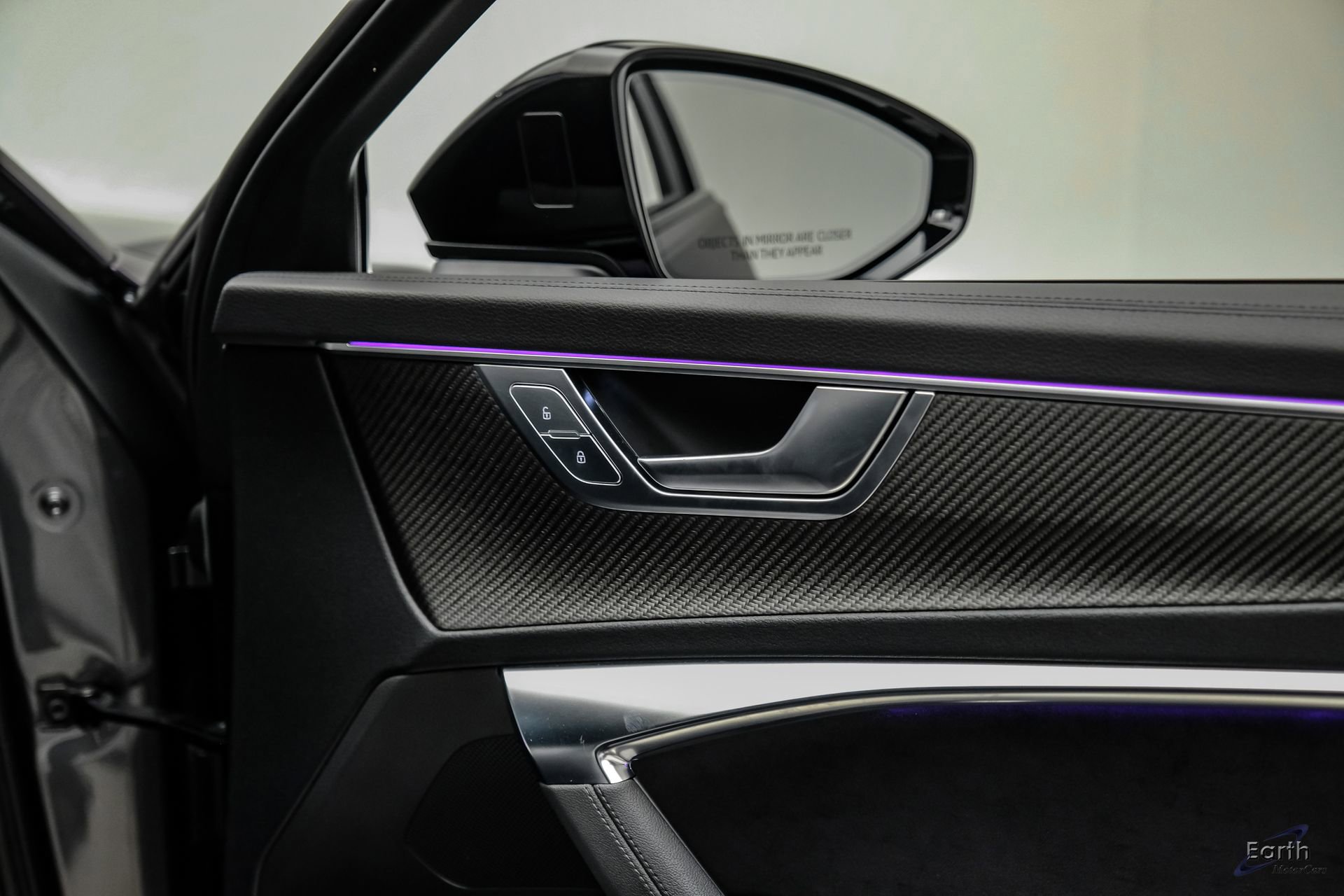 Used 2023 Audi RS 6 w/ Black Optic Package image 97