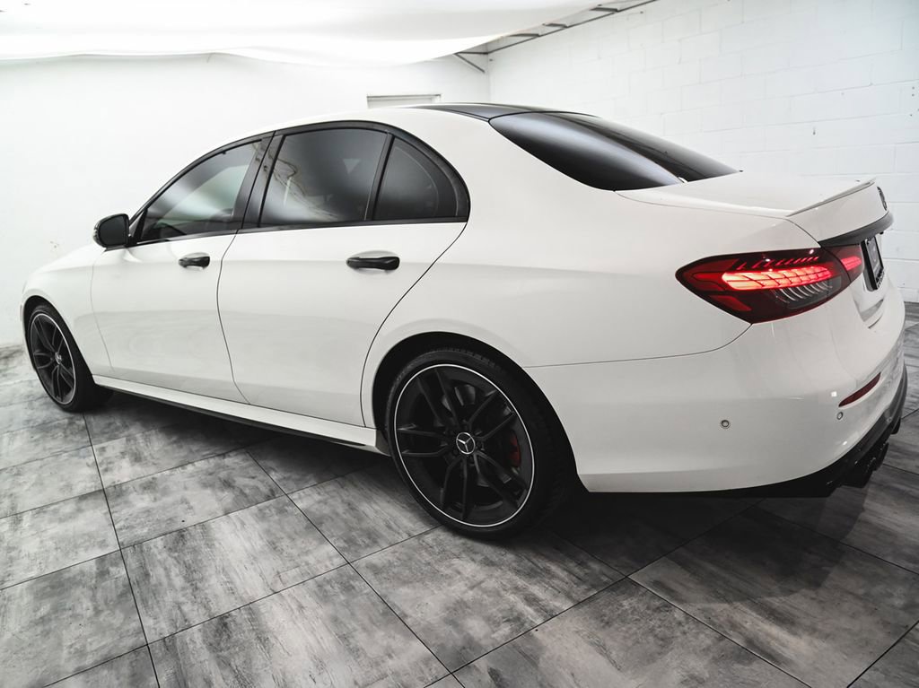 Used 2022 Mercedes-Benz E 53 AMG 4MATIC Sedan image 4