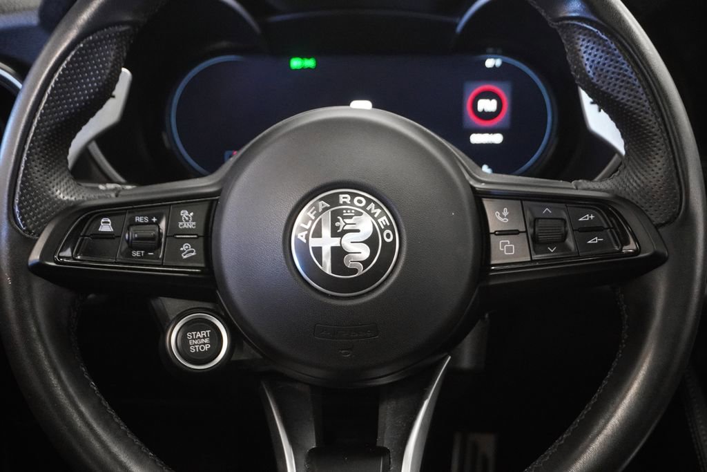 Used 2024 Alfa Romeo Stelvio Sprint image 18