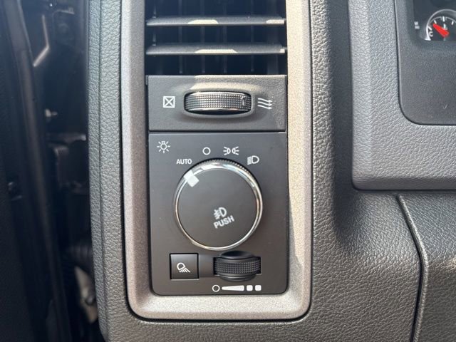 Used 2019 RAM 1500 Express image 16