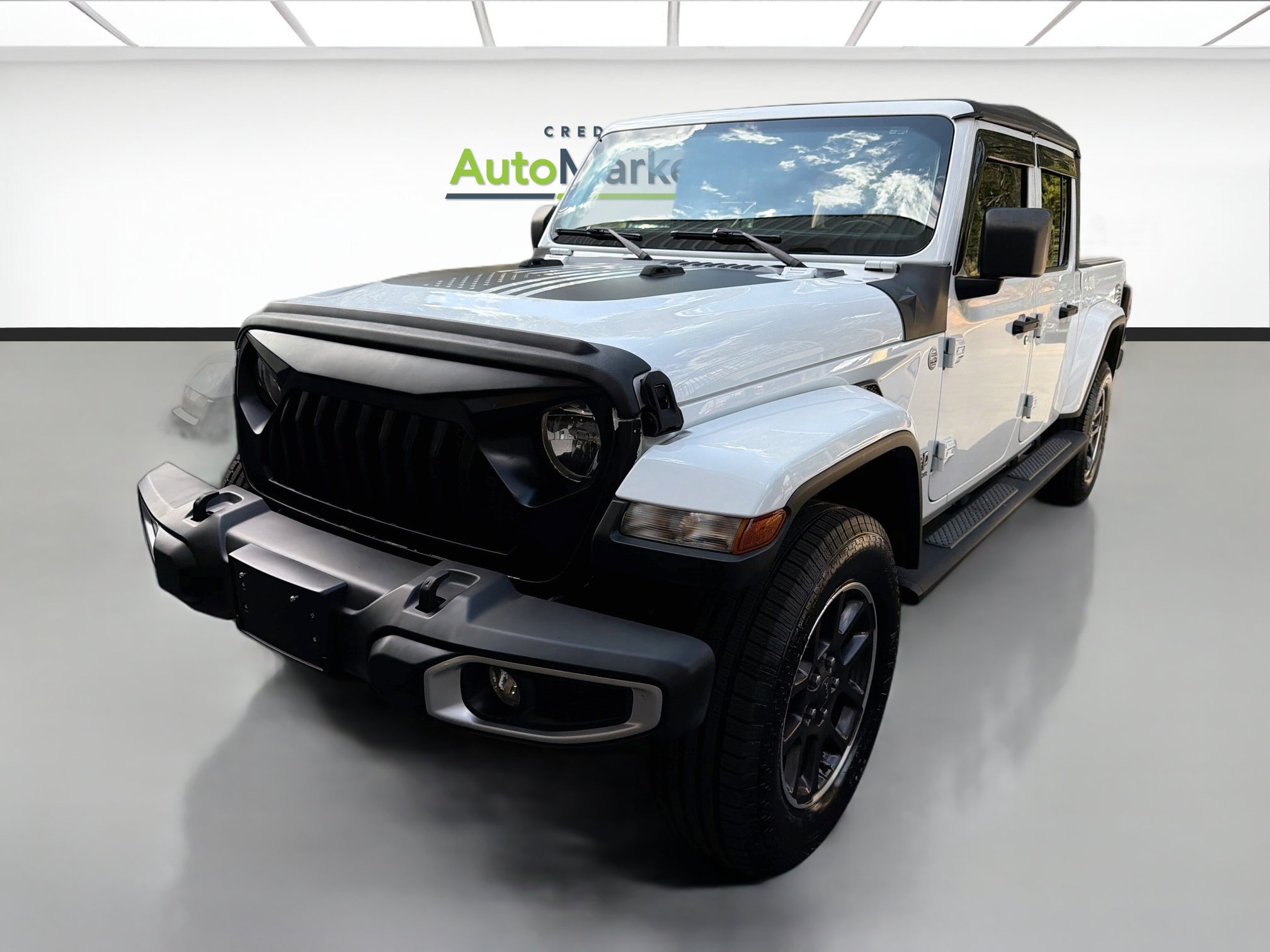 Used 2021 Jeep Gladiator Overland AWD/4WD image 3