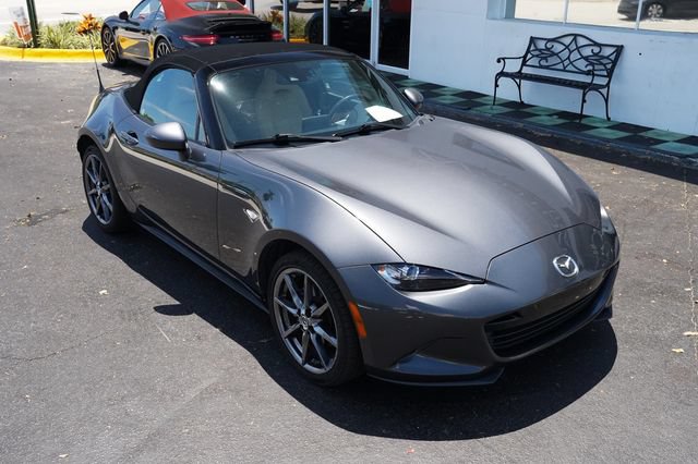 Used 2017 MAZDA MX-5 Miata Grand Touring RWD image 17