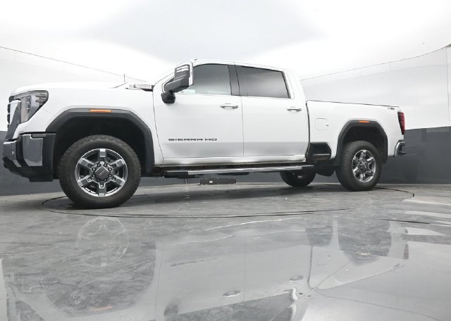 Used 2025 GMC Sierra 2500 SLT w/ SLT Convenience Package AWD/4WD image 40