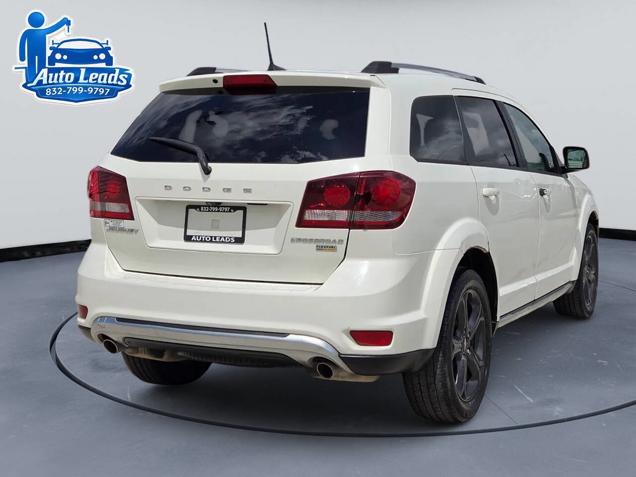 Used 2018 Dodge Journey Crossroad FWD image 5