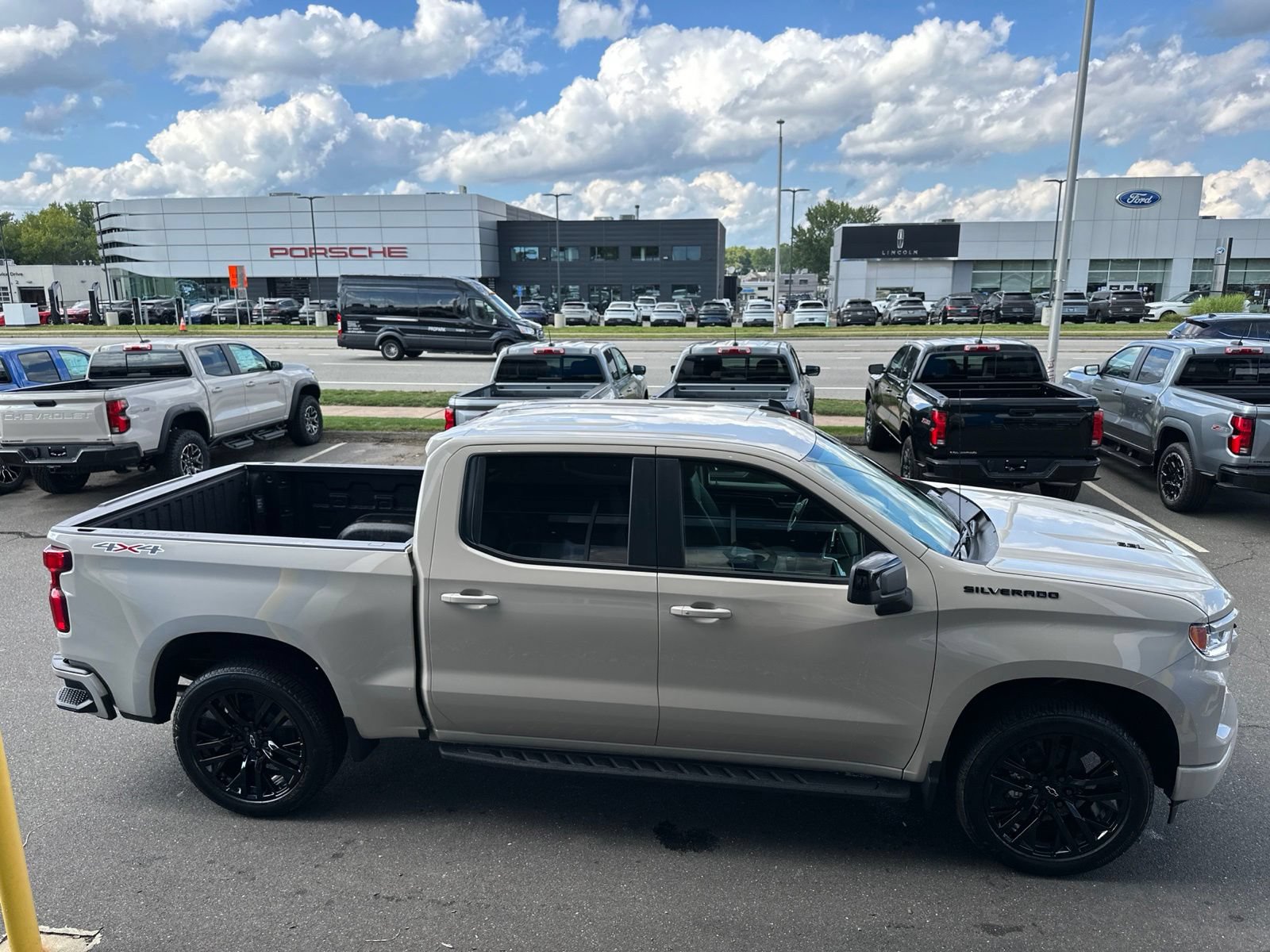 New 2026 Chevrolet Silverado 1500 RST w/ Convenience Package II AWD/4WD image 4