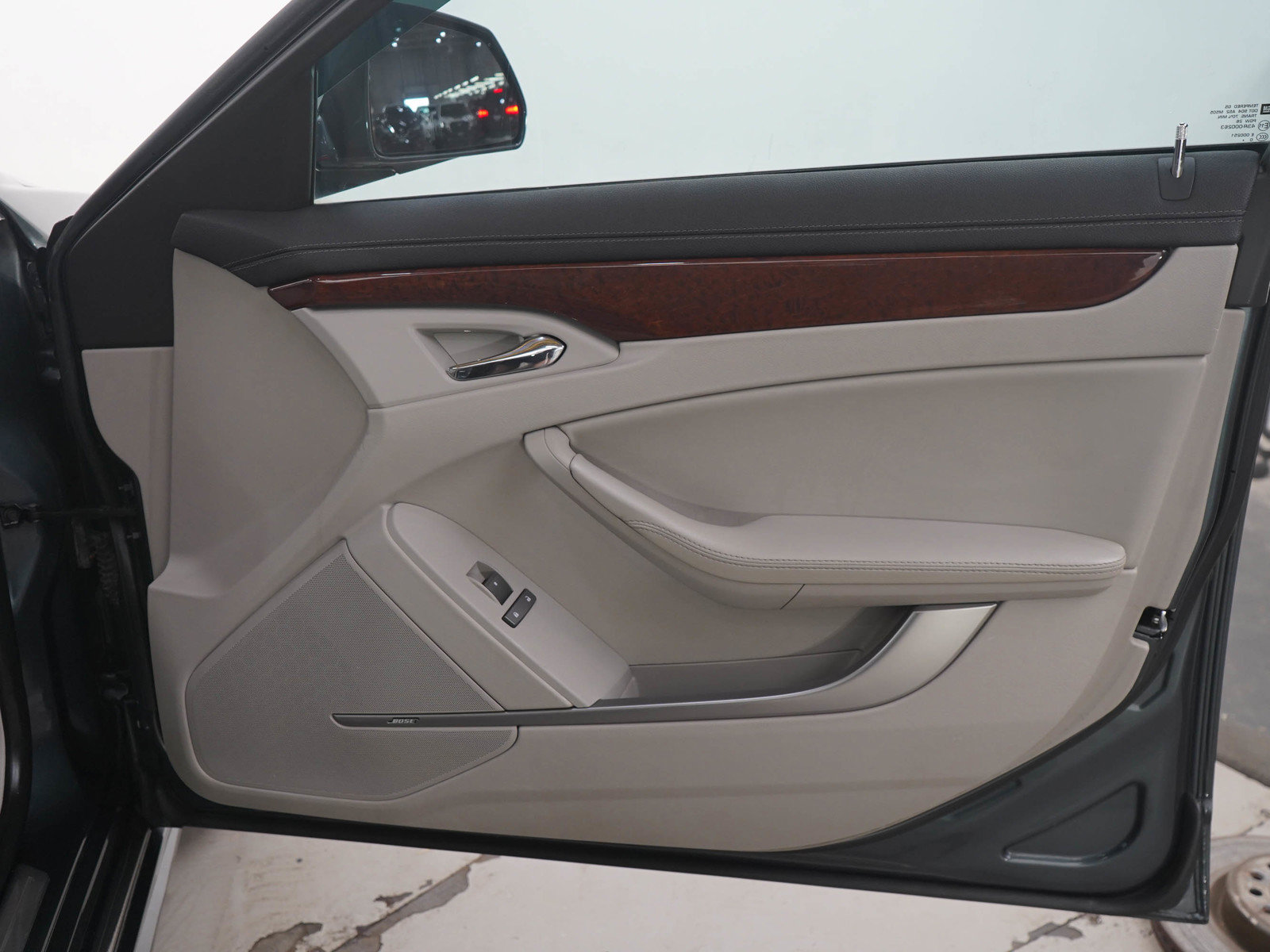 Used 2011 Cadillac CTS Luxury AWD/4WD image 9