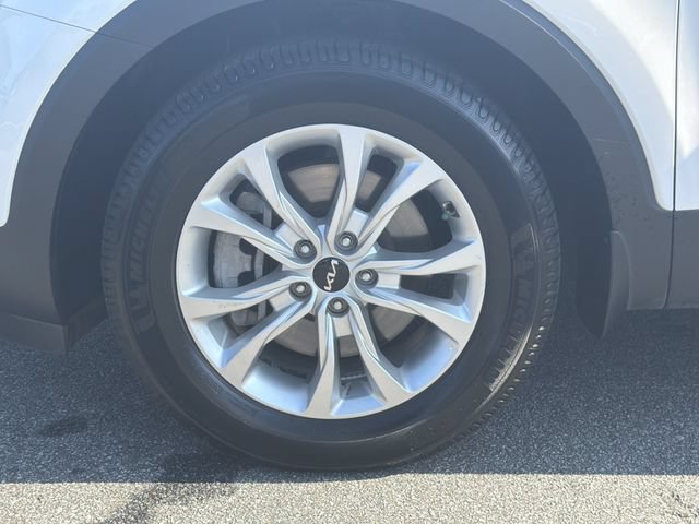 Used 2022 Kia Telluride LX AWD/4WD image 11