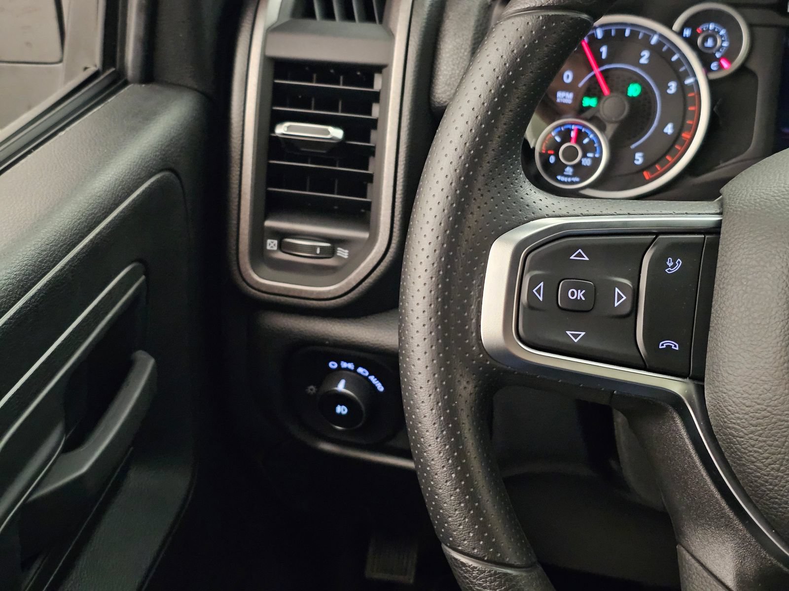 New 2026 RAM 5500 Tradesman w/ Max Tow Package AWD/4WD image 18