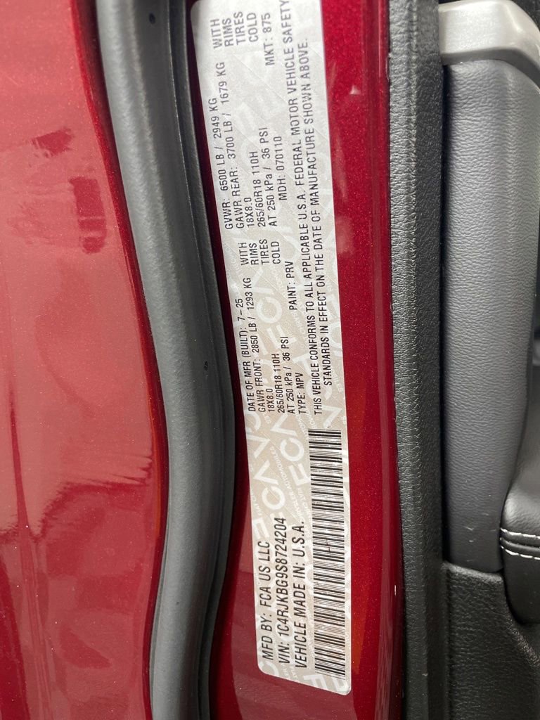 Certified 2025 Jeep Grand Cherokee L Limited w/ Trailer Tow Package AWD/4WD image 13
